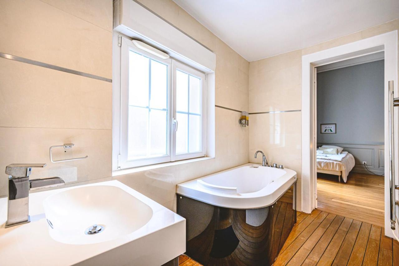 Ferienwohnung The Gorgeous Hyper Center Private Garden Reims Exterior foto